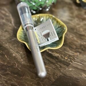 It Cosmetics for Ulta Beauty: Airbrush Blurring Foundation Brush #101